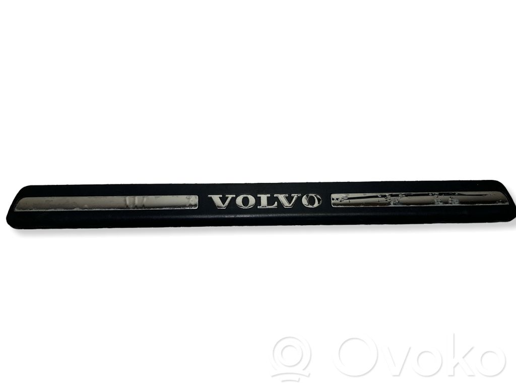 Volvo V70 Listwa progowa przednia 