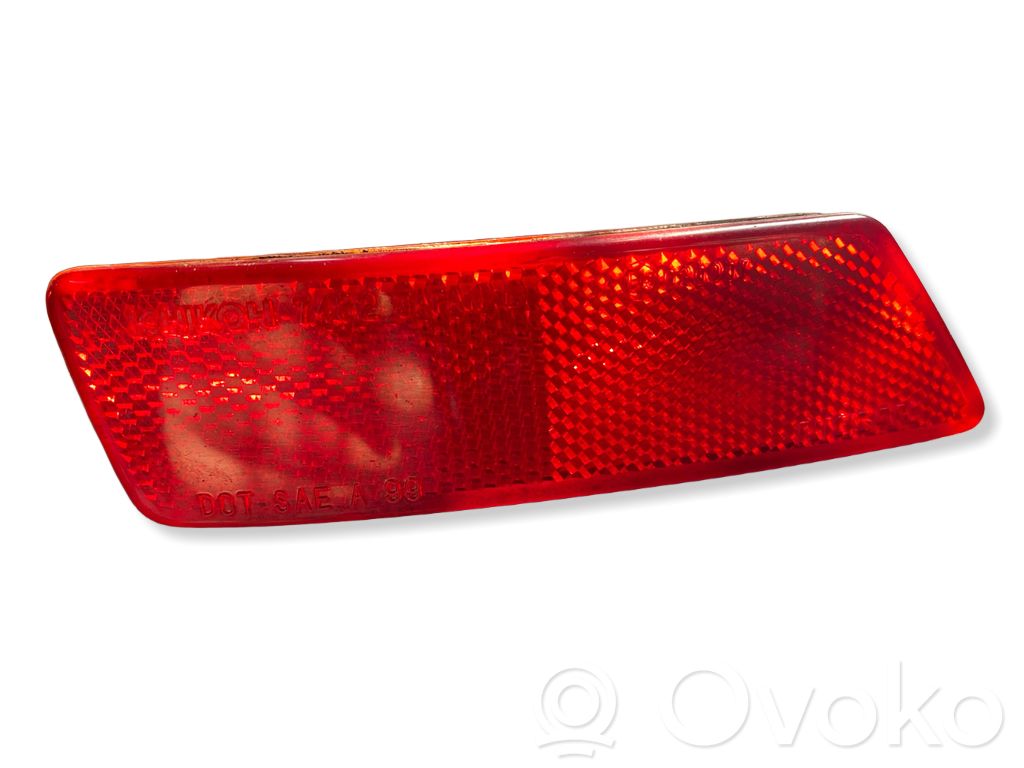 Nissan X-Trail T30 Reflector spate 
