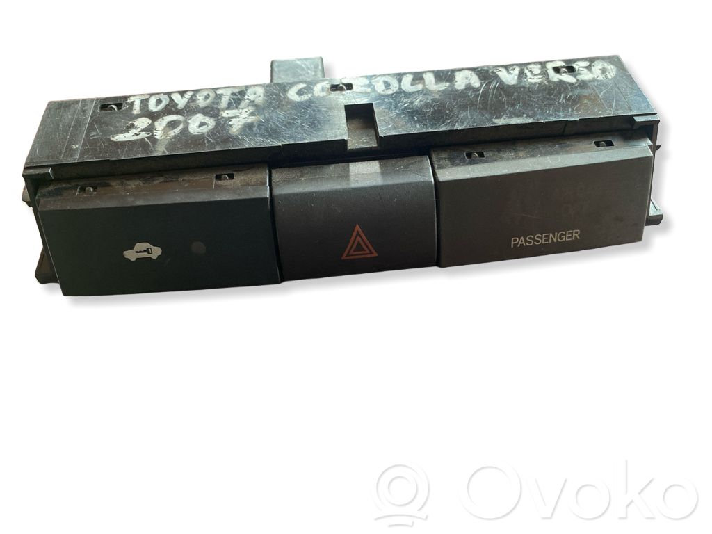 Toyota Corolla Verso AR10 Hazard light switch 