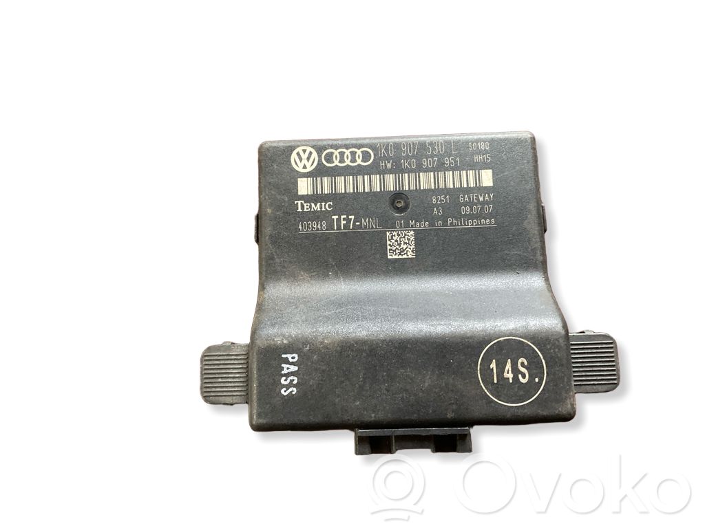 Audi A3 S3 8P Gateway control module 