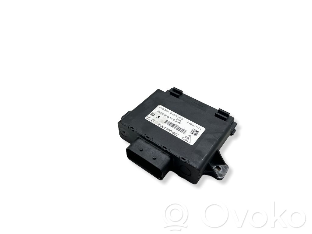 Volkswagen Touareg II Voltage converter/converter module 