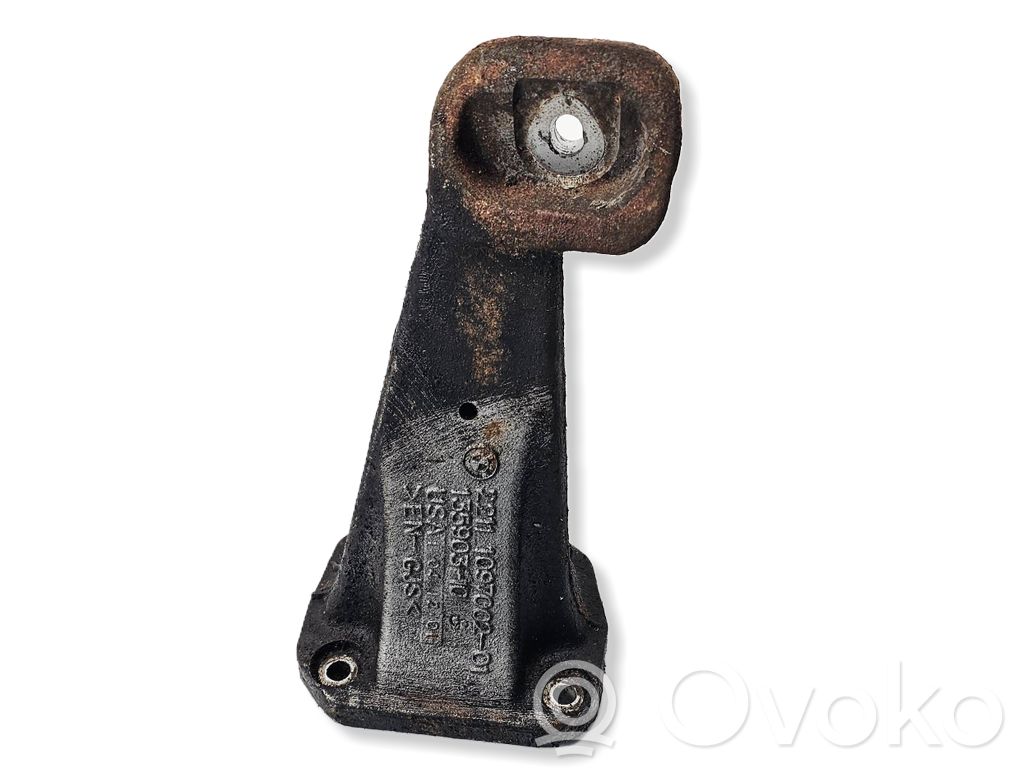 BMW X5 E53 Engine mounting bracket 