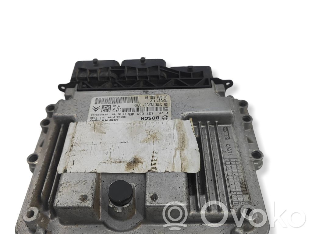 Peugeot 208 I Engine control unit/module 