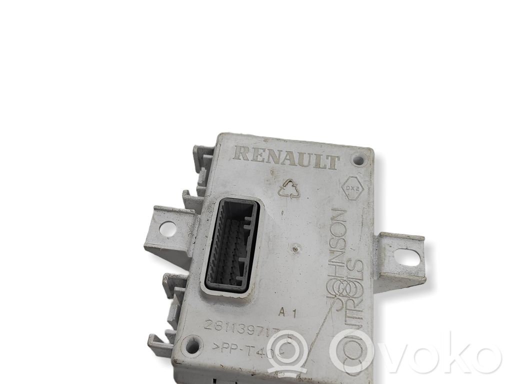 Renault Laguna III GPS navigation control unit/module 