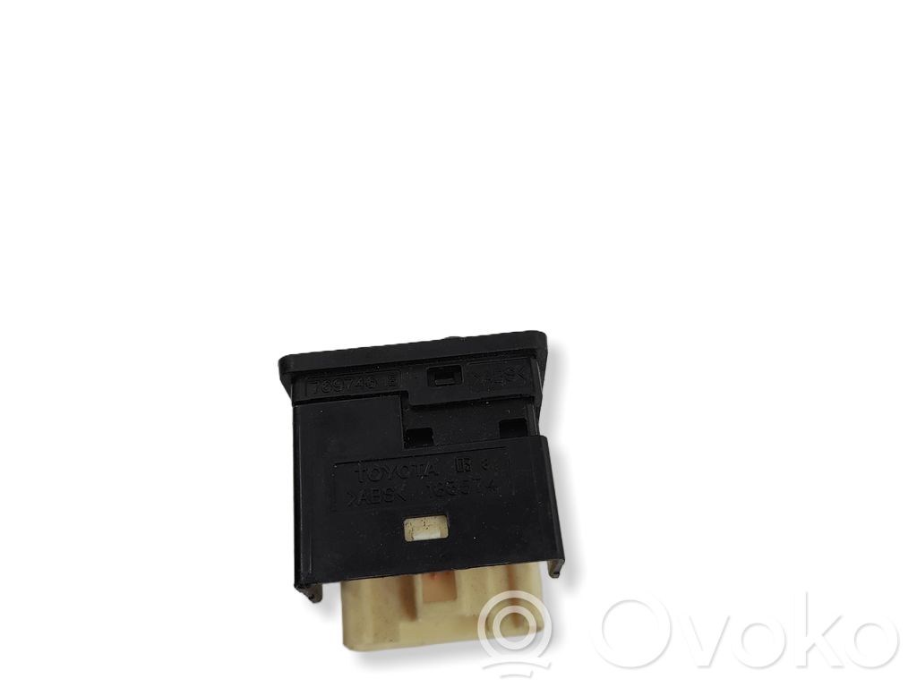 Toyota Yaris Wing mirror switch 