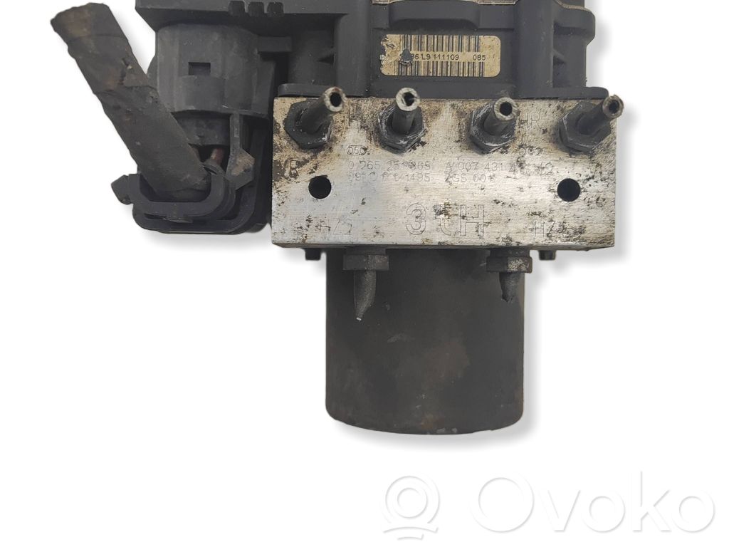 Opel Corsa D ABS bloks 