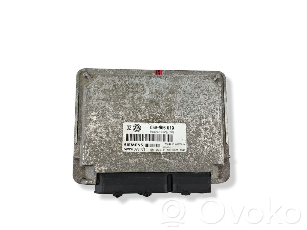 Volkswagen Golf IV Engine control unit/module 