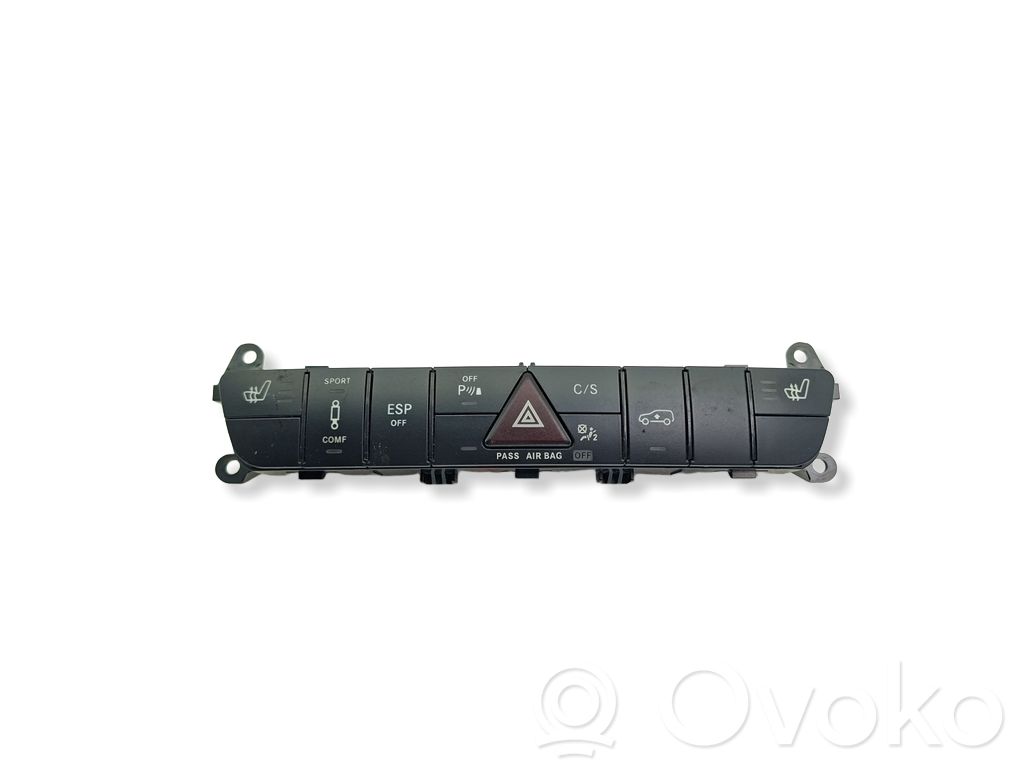 Mercedes-Benz R W251 Botón interruptor de luz de peligro 
