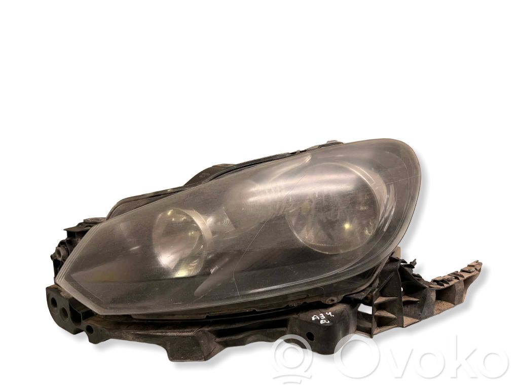 Volkswagen Golf VI Lampa przednia 