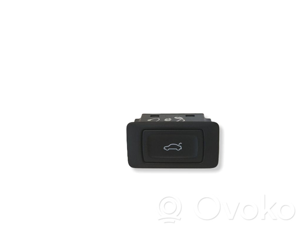 Audi Q7 4M Tailgate/boot open switch button 