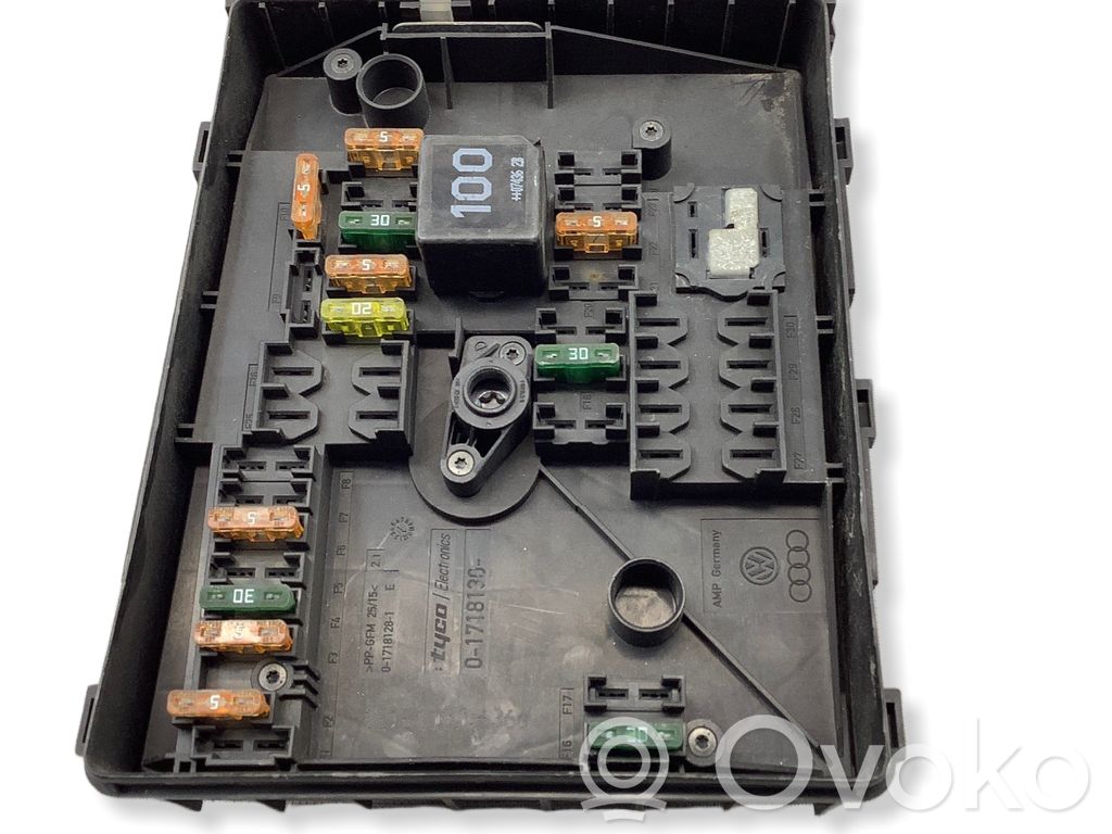 Audi A3 S3 8P Fuse box set 