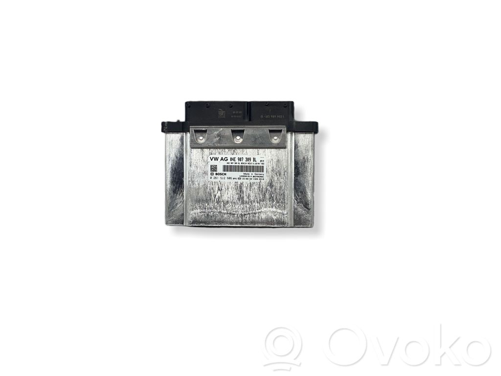 Volkswagen Golf VII Engine control unit/module 