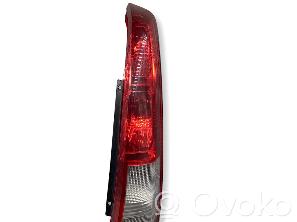 Nissan X-Trail T30 Lampă spate în caroserie 
