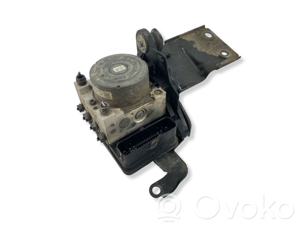 Volkswagen PASSAT B8 ABS Pump 