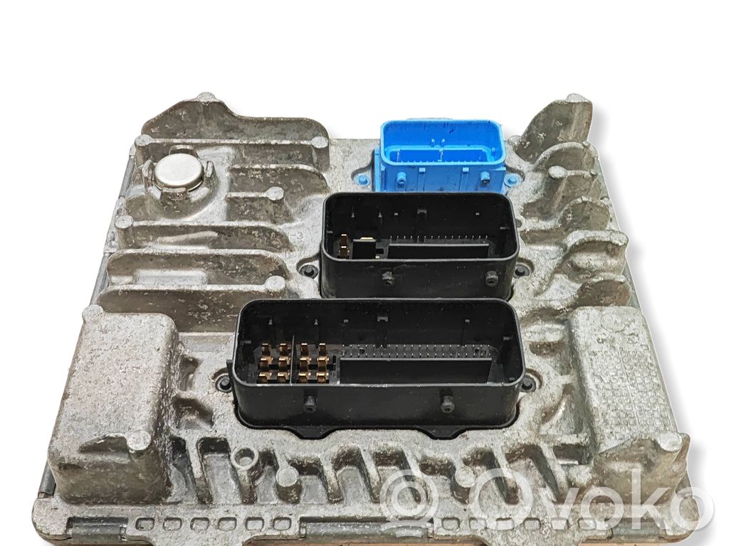 Opel Zafira C Engine control unit/module 