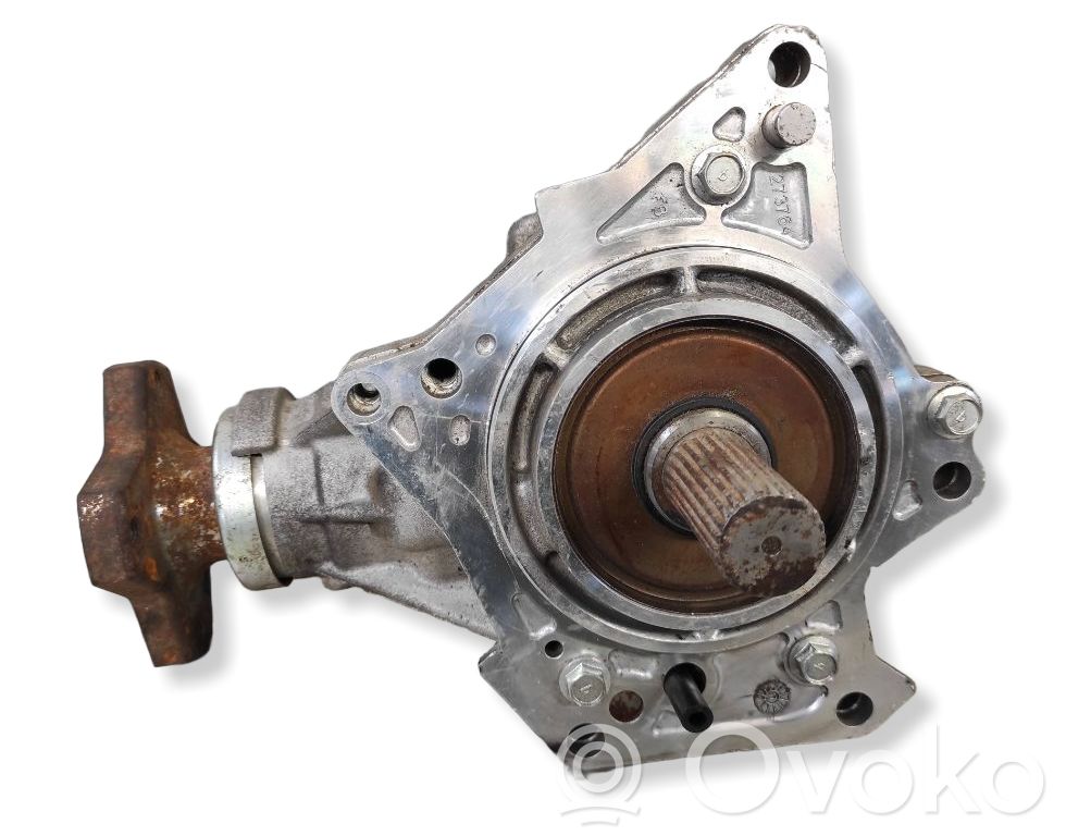 Nissan Qashqai Skrzynia rozdzielcza / Reduktor 