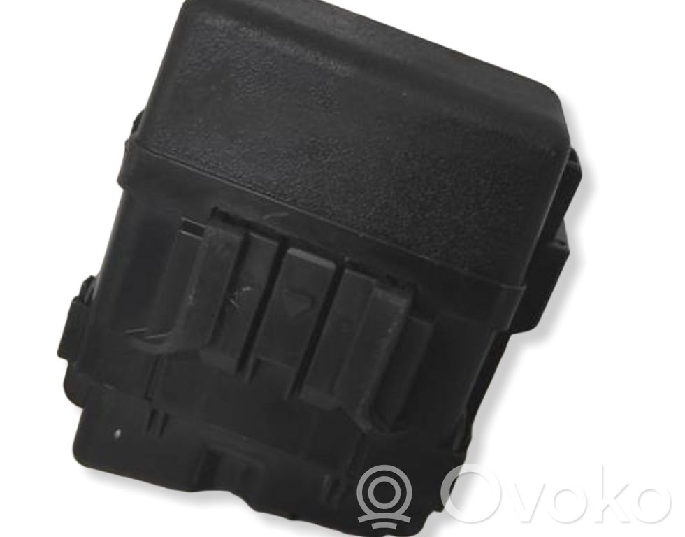 Módulo de fusible   KD4566750,TWOJEAUTOWYSZKOW,882182990