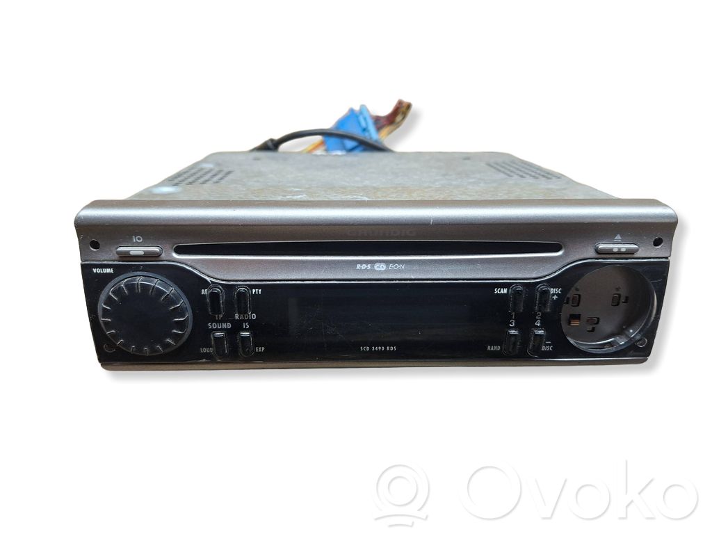 Honda CR-V Radio/CD/DVD/GPS head unit 