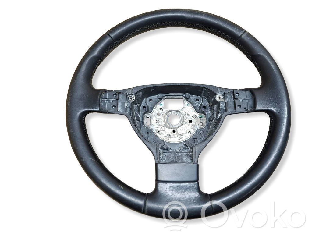 Volkswagen PASSAT B6 Kierownica 