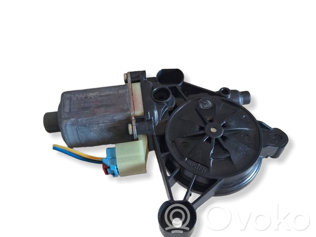 Audi Q7 4M Motor del regulador de la ventanilla de la puerta delantera 