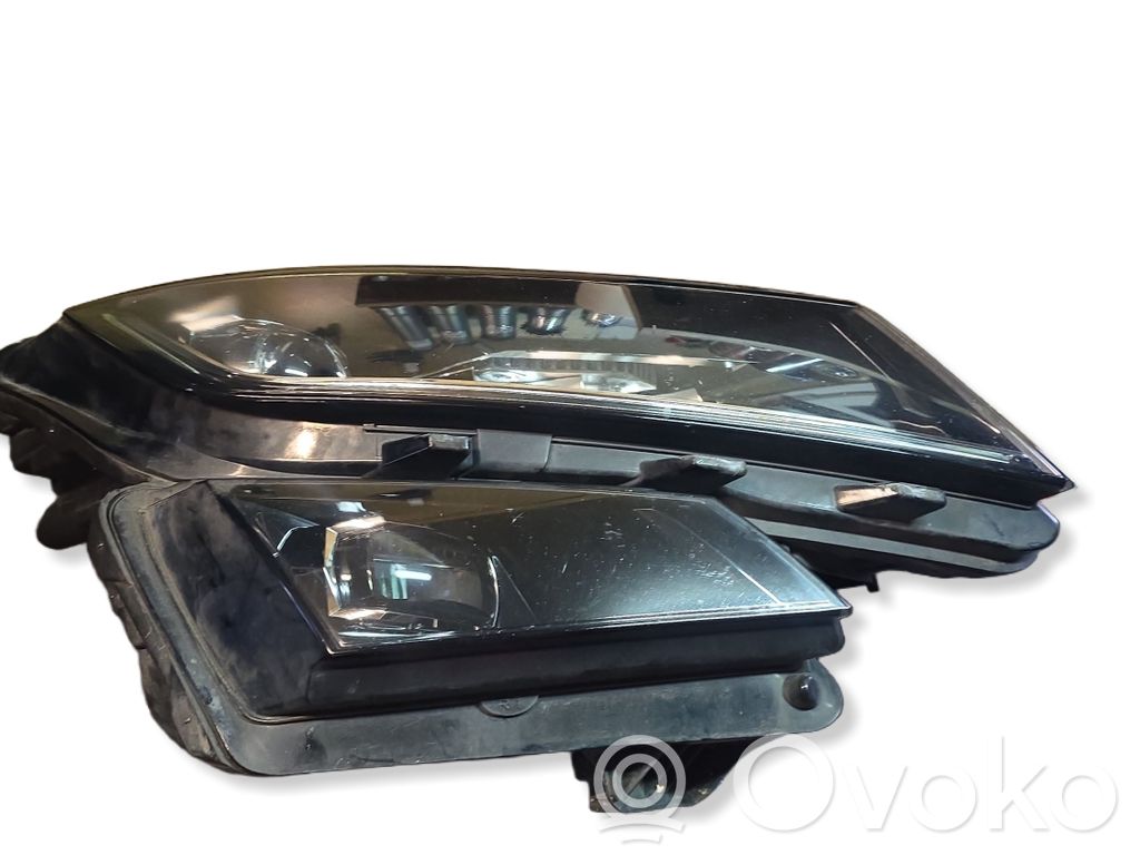 Skoda Kodiaq Lampa przednia 