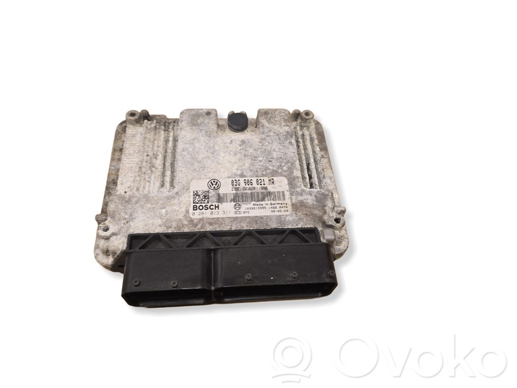 Volkswagen PASSAT B6 Engine control unit/module 