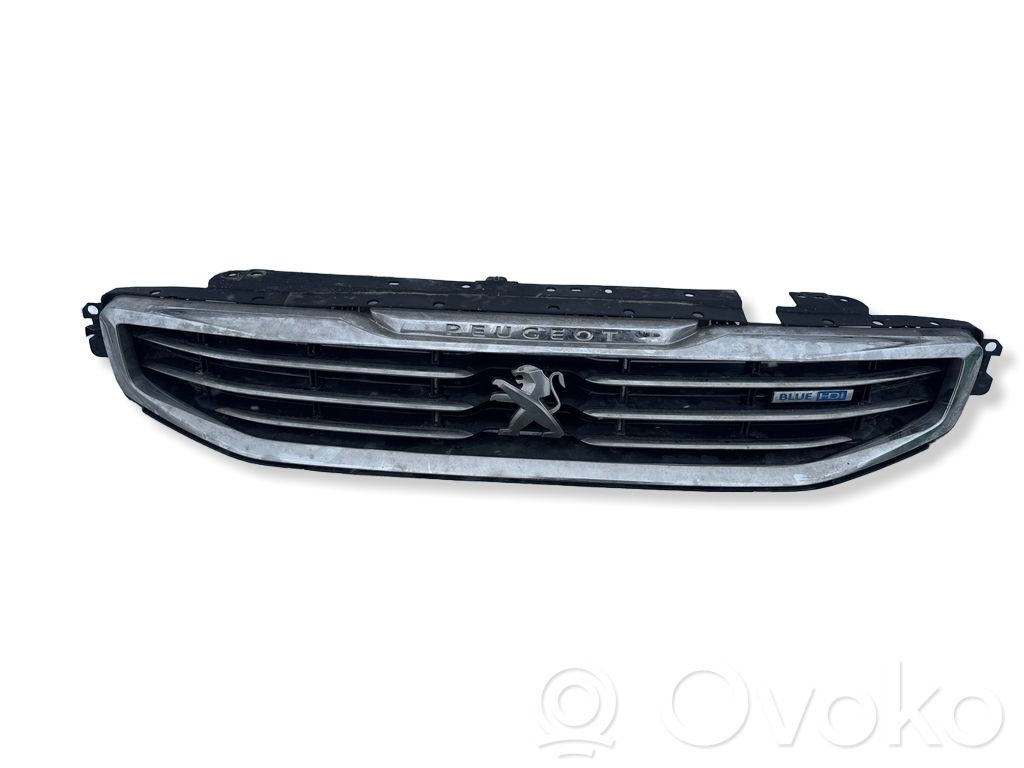 Peugeot 508 Grilă față 