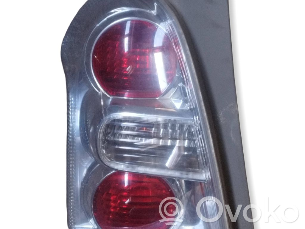 Toyota Corolla Verso AR10 Takavalot 