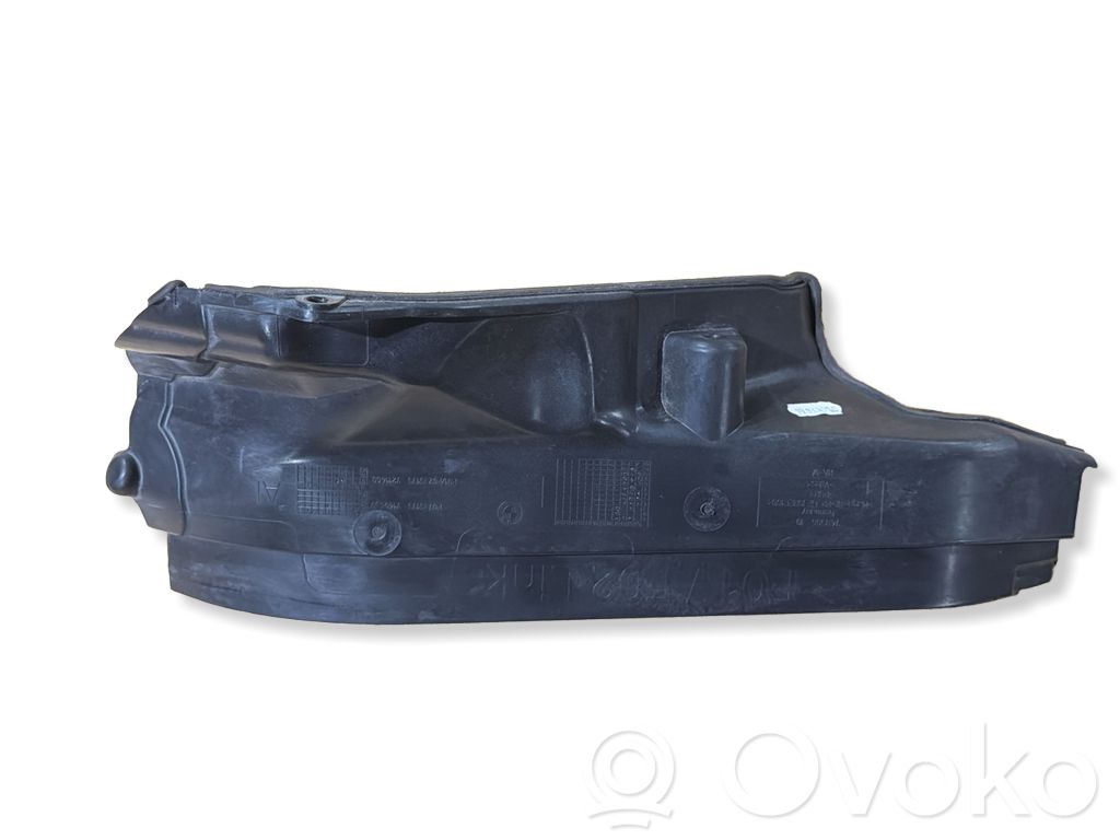 BMW 7 F01 F02 F03 F04 Inne części komory silnika 
