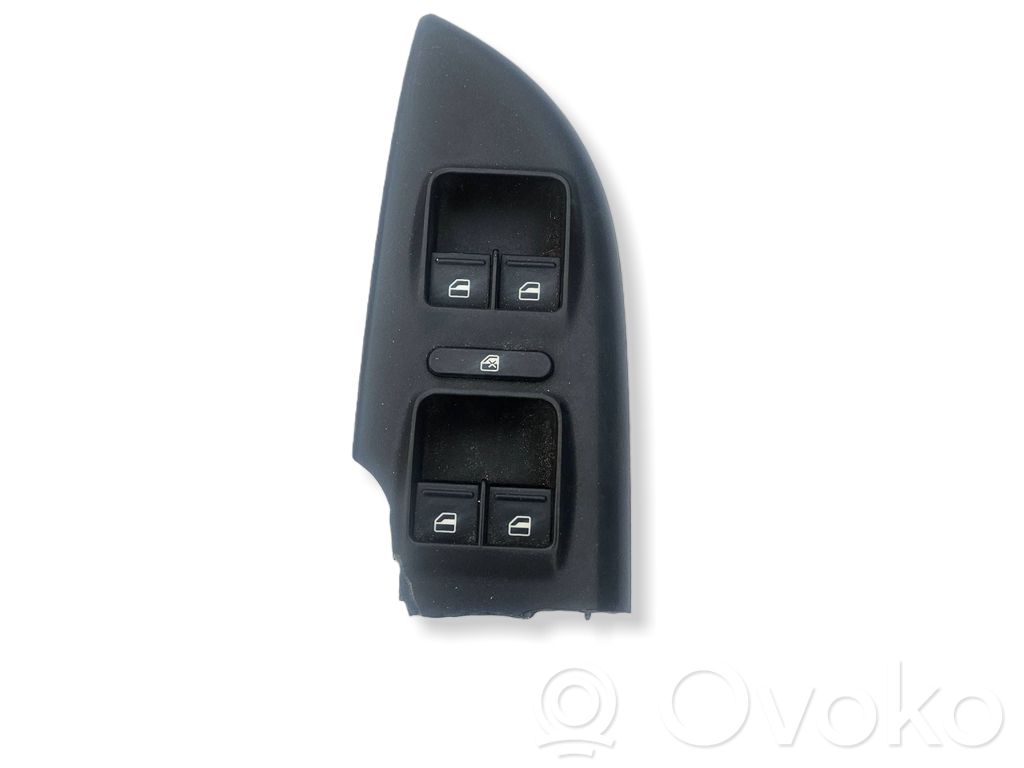 Skoda Octavia Mk2 (1Z) Electric window control switch 