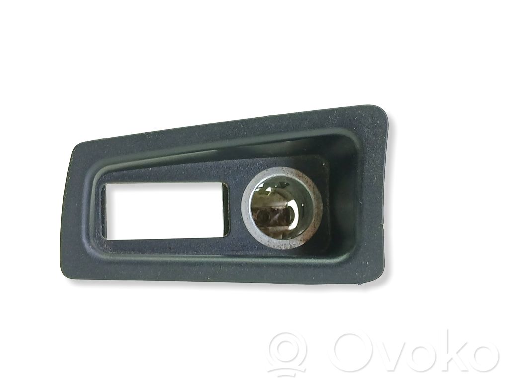 BMW 1 E82 E88 Cigarette lighter front 