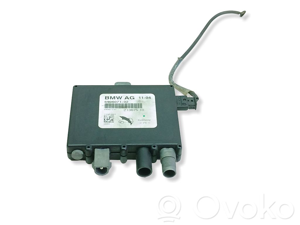 BMW 3 E46 Antenos stiprintuvas 