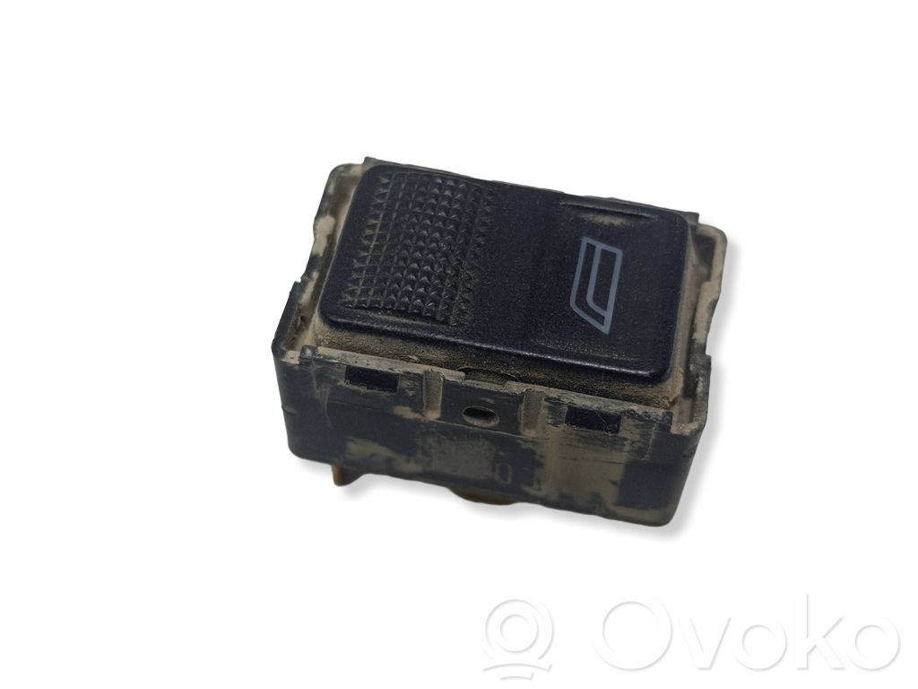 Audi A6 S6 C4 4A Electric window control switch 