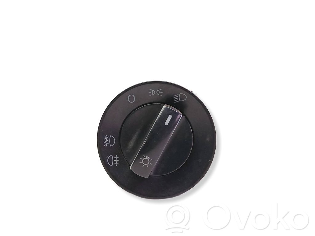 Volkswagen Polo IV 9N3 Interruptor de luz 