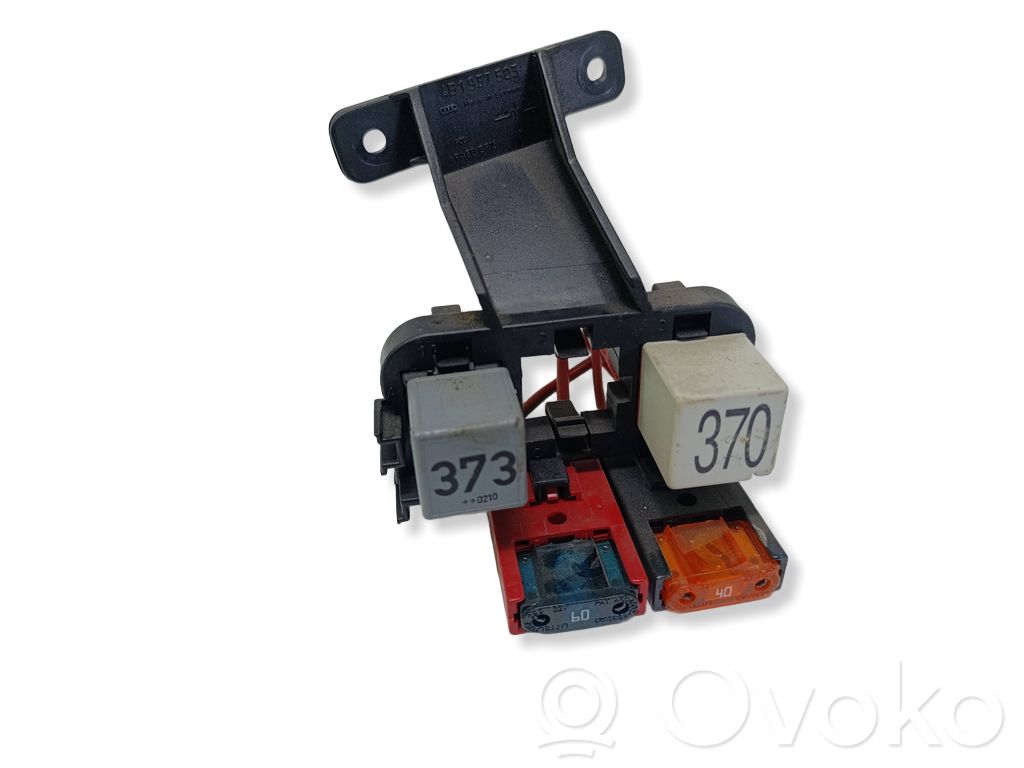 Volkswagen PASSAT B5.5 Fuse module 