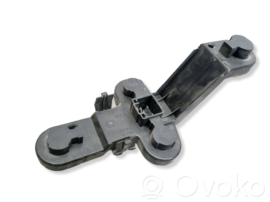 Volvo S60 Tail light bulb cover holder 