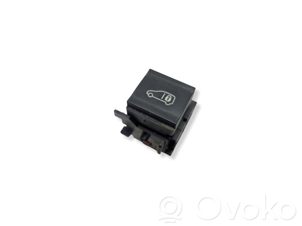 Opel Combo E Central locking switch button 