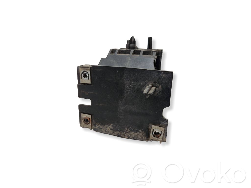 Peugeot 508 Front bumper mounting bracket 
