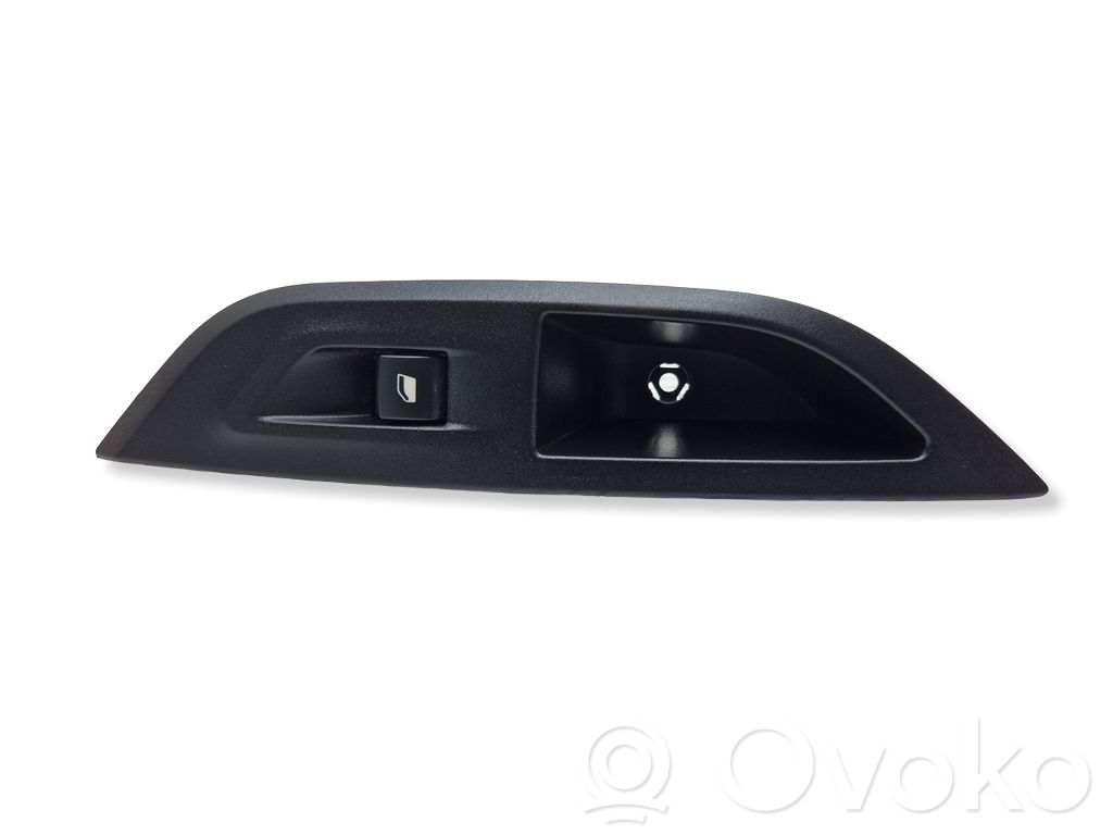 Peugeot 2008 II Electric window control switch 