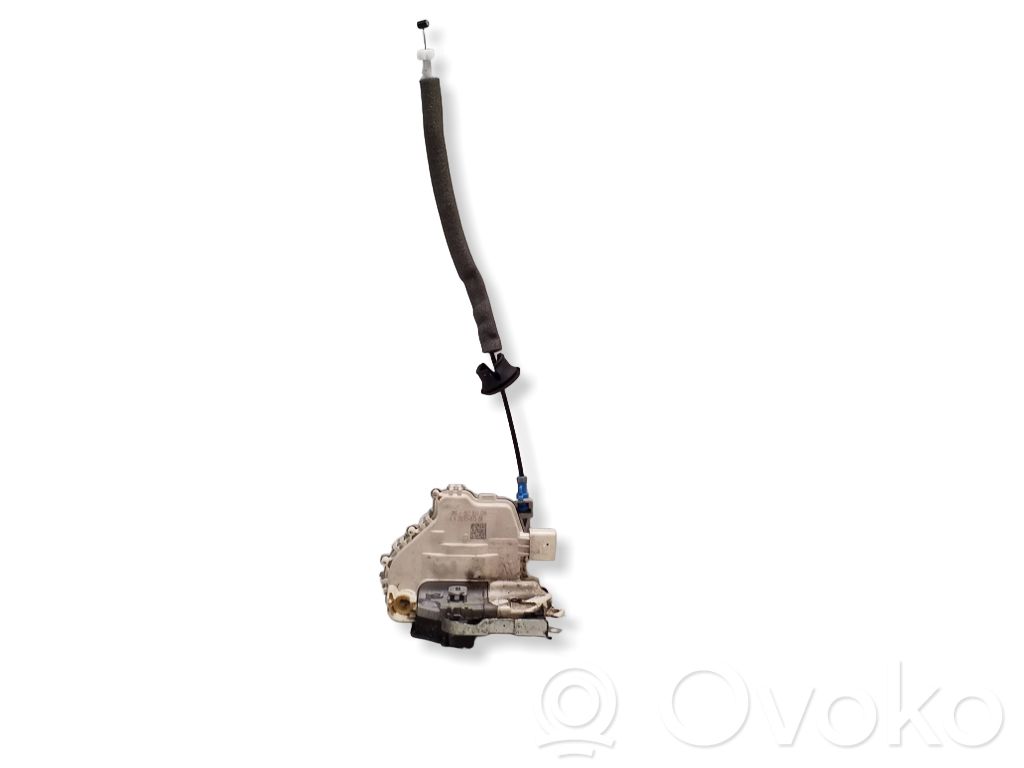 Audi A3 S3 8V Priekšpusē slēdzene 