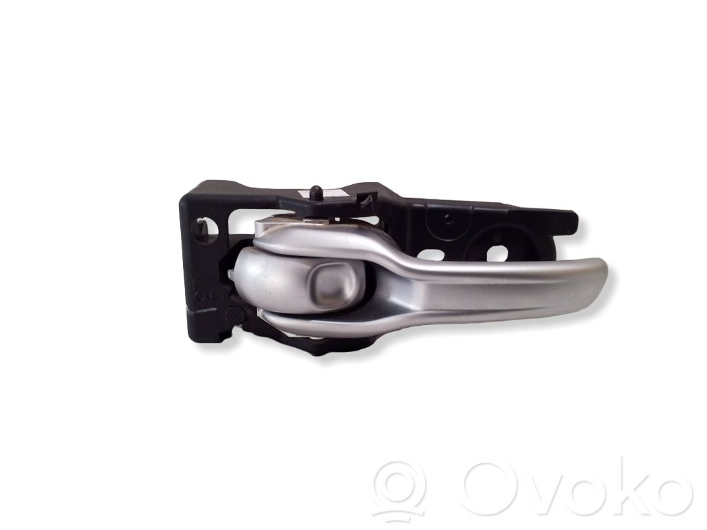 Jeep Cherokee KL Manecilla interna puerta trasera 