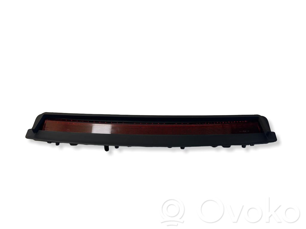 Tesla Model 3 Third/center stoplight 