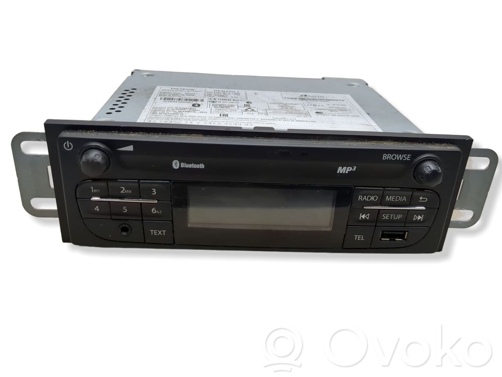Renault Trafic III (X82) Panel / Radioodtwarzacz CD/DVD/GPS 