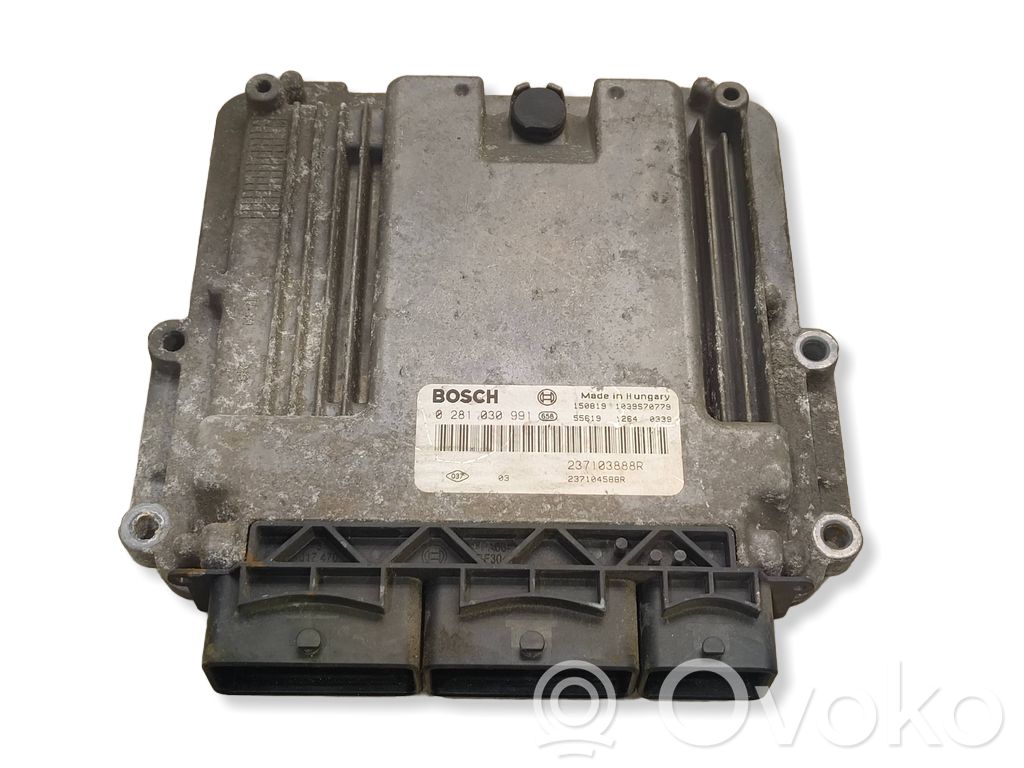 Opel Vivaro Engine control unit/module 