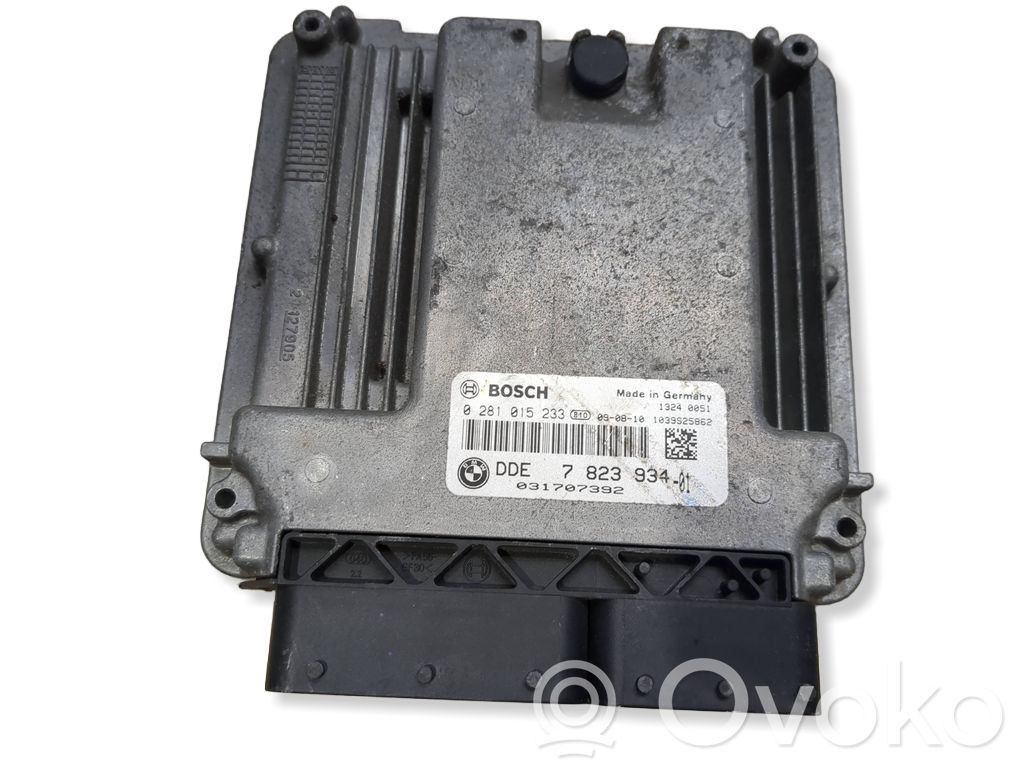 BMW 1 E81 E87 Engine control unit/module 