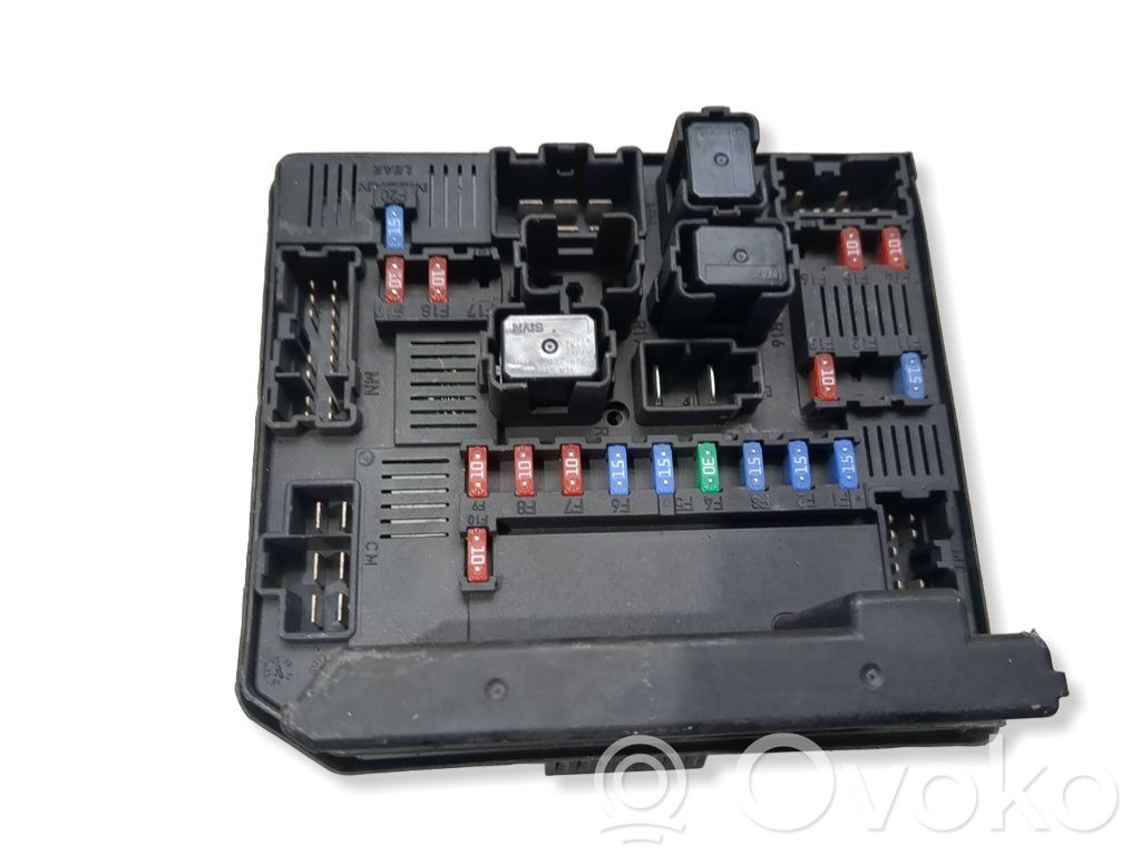 Nissan Qashqai Módulo de fusible 