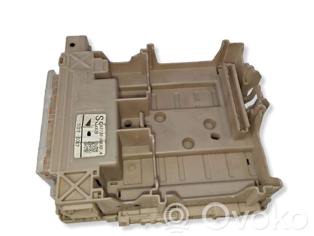 Toyota Aygo AB40 Module de fusibles 