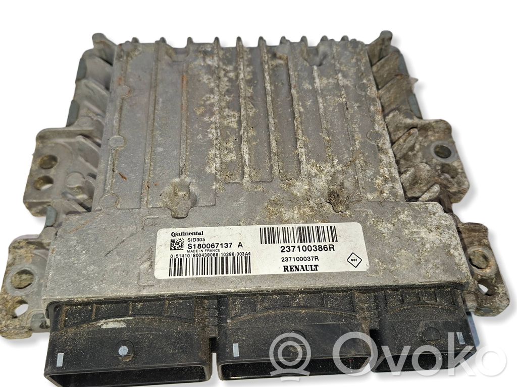 Renault Megane III Engine control unit/module 