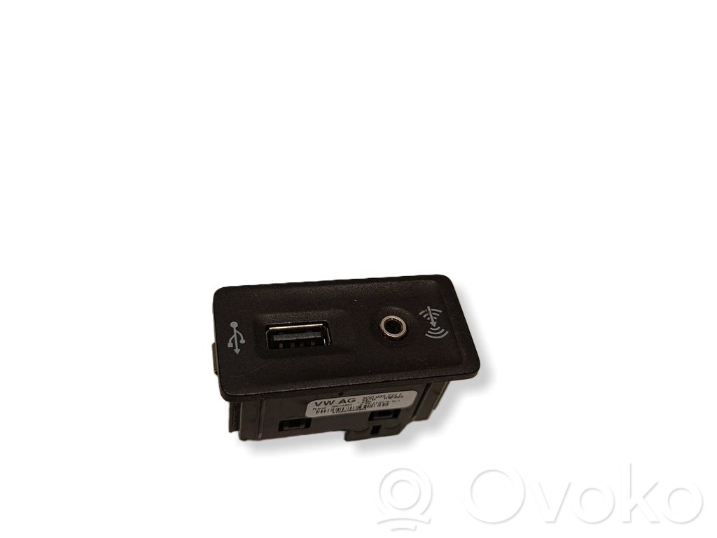 Enchufe conector USB   5G0035222F