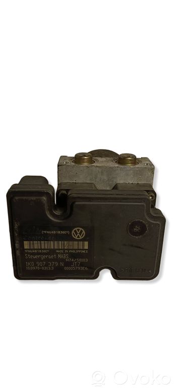 Volkswagen Golf V Soporte para la bomba de ABS 